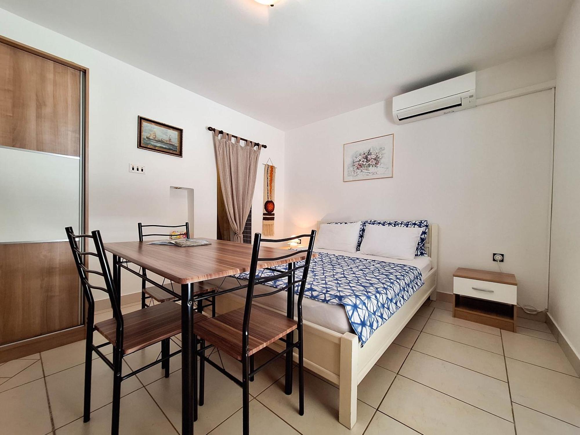 Apartments Tortuga Dramalj Extérieur photo
